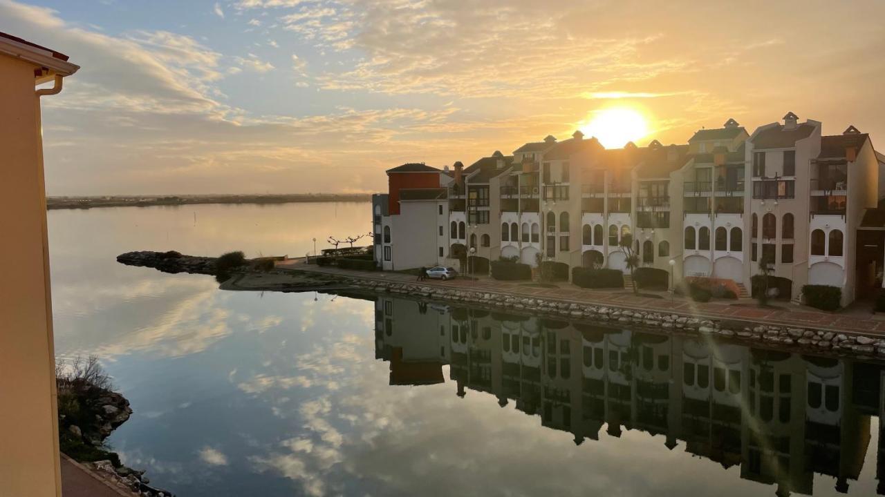 Residence Pointe Vermeille - Charmant Studio Cabine Avec Jolie Vue Sur Le Lac Marin Le Barcarès エクステリア 写真